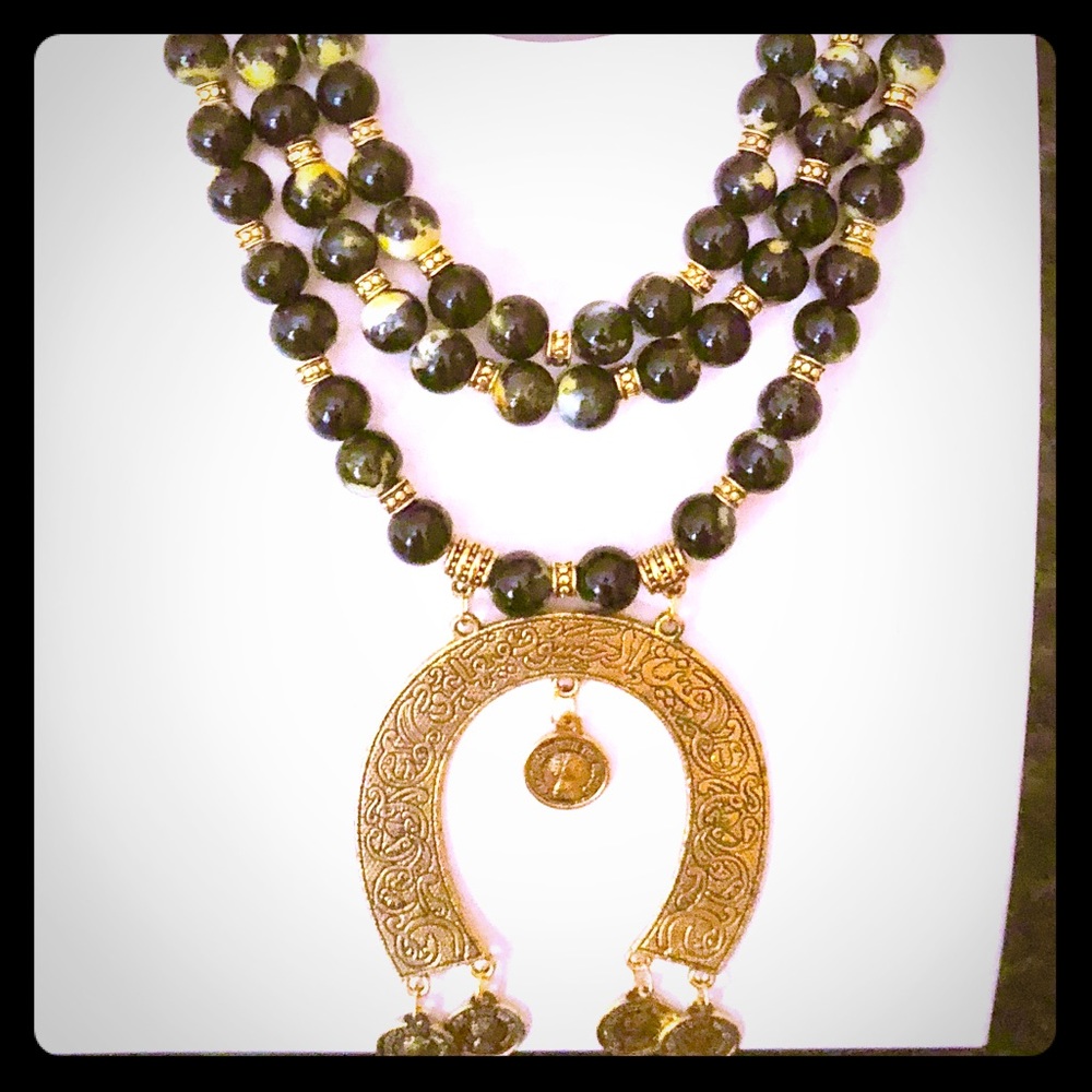 New with tag handmade necklace